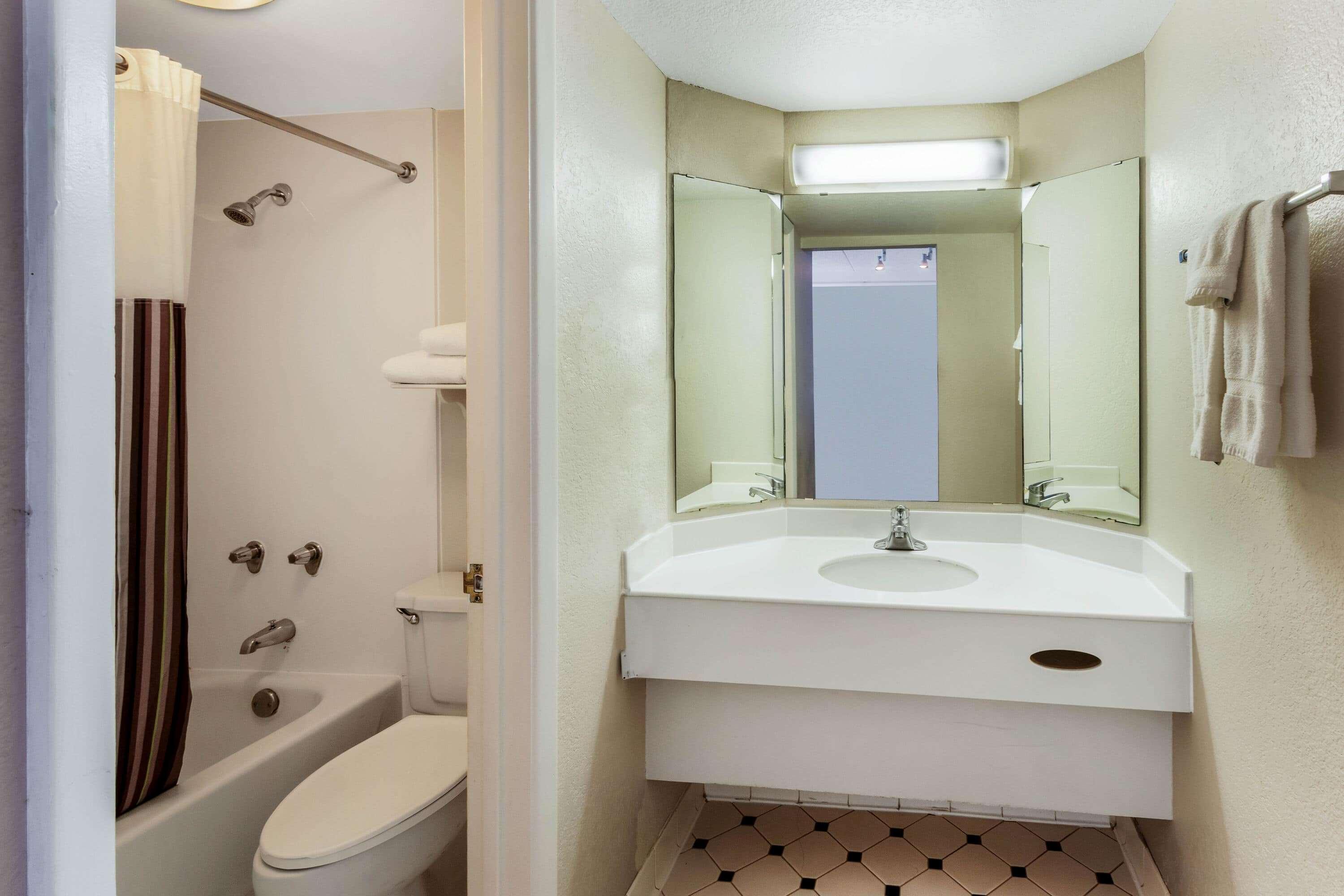 La Quinta Inn By Wyndham Albuquerque Northeast Экстерьер фото